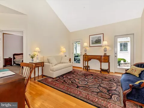 Living - 6 Stine Ct, Middletown, MD 21769 photo 3 of 5
