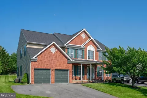 2703 Longfield Pl, Adamstown, MD 21710