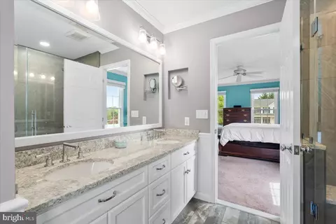 Bath - 116 Mariam Pass, Middletown, MD 21769 photo 2 of 5