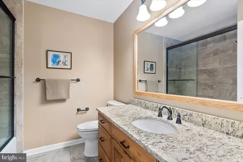 Bath - 116 Mariam Pass, Middletown, MD 21769 photo 4 of 5