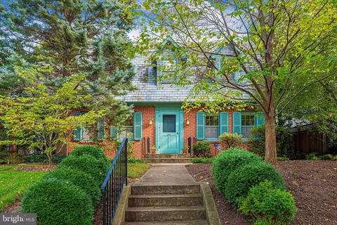 318 W College Ter, Frederick, MD 21701