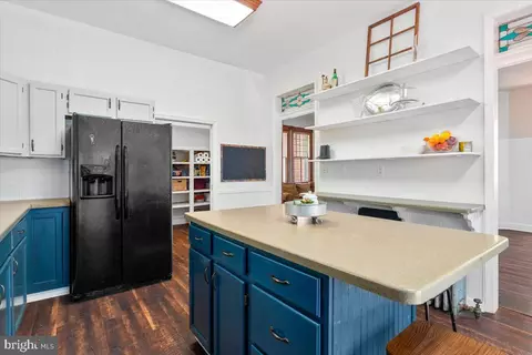 Kitchen - 413 E A St, Brunswick, MD 21716 photo 4 of 4