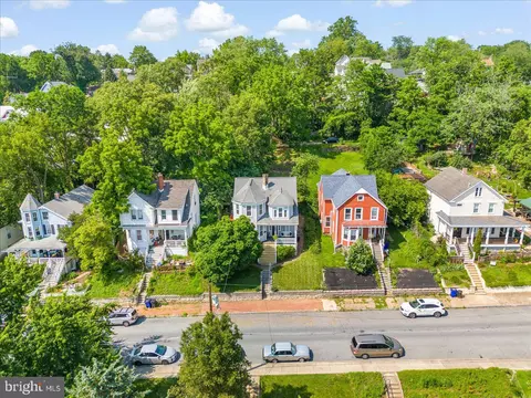 View/Area - 413 E A St, Brunswick, MD 21716 photo 1 of 3
