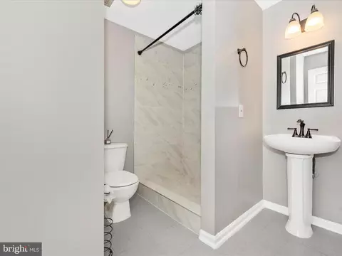 Bath - 6529 Carston Ct, Frederick, MD 21703 photo 6 of 6