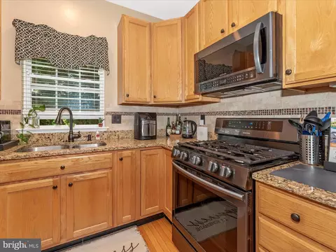 Kitchen - 6529 Carston Ct, Frederick, MD 21703 photo 6 of 7