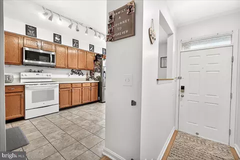Entry Way - 7093 Gresham Ct W, Frederick, MD 21703 photo 1 of 3