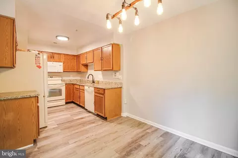 161 Heathfield Dr, Frederick, MD 21702 photo 8