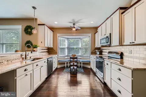 Kitchen - 5512 Camelot Ct, Frederick, MD 21704 photo 4 of 5