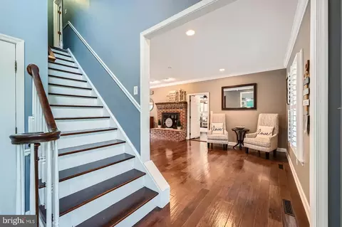 Entry Way - 5512 Camelot Ct, Frederick, MD 21704 photo 7 of 13