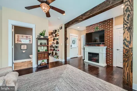 Entry Way - 5512 Camelot Ct, Frederick, MD 21704 photo 10 of 13