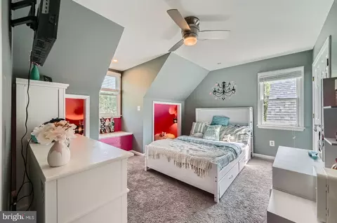 Bedroom - 5512 Camelot Ct, Frederick, MD 21704 photo 3 of 4