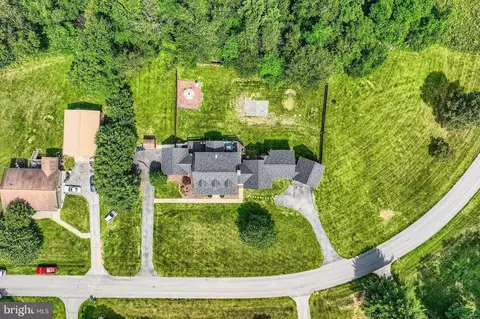 View/Area - 5512 Camelot Ct, Frederick, MD 21704 photo 8 of 8