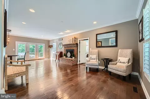 Living - 5512 Camelot Ct, Frederick, MD 21704 photo 2 of 3
