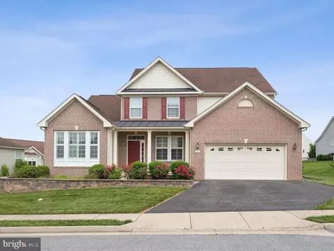 24 Tocati St, Thurmont, MD 21788