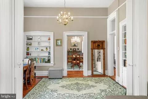 Entry Way - 6229 Linganore Rd, Frederick, MD 21701 photo 3 of 11