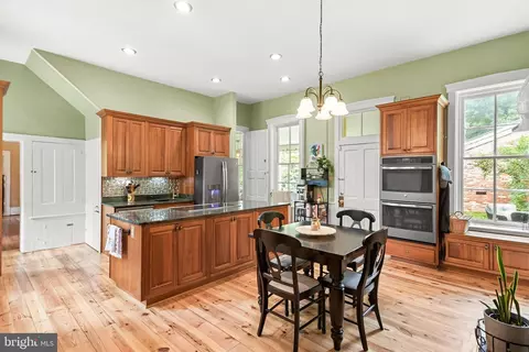 Kitchen - 6229 Linganore Rd, Frederick, MD 21701 photo 2 of 7