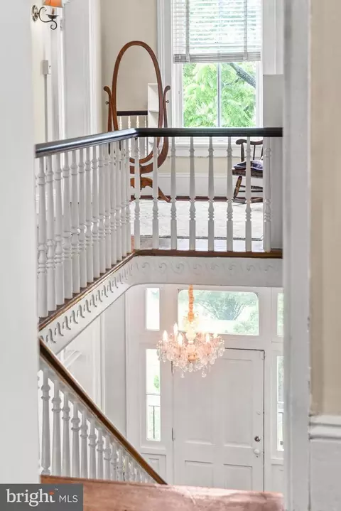 Entry Way - 6229 Linganore Rd, Frederick, MD 21701 photo 9 of 11