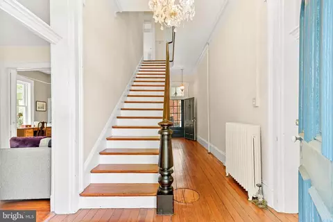 Entry Way - 6229 Linganore Rd, Frederick, MD 21701 photo 2 of 11