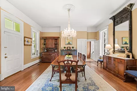 Dining - 6229 Linganore Rd, Frederick, MD 21701 photo 4 of 6
