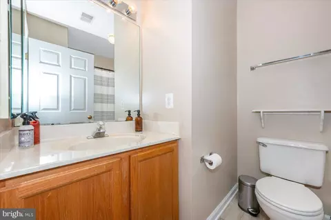 Bath - 9414 Berkley Ln, Frederick, MD 21701 photo 3 of 4