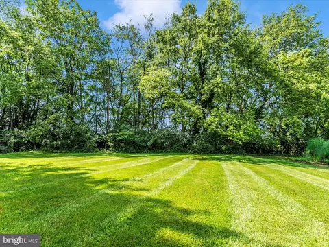 Exterior - 207 Rod Cir, Middletown, MD 21769 photo 7 of 15