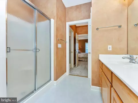 Bath - 207 Rod Cir, Middletown, MD 21769 photo 5 of 6