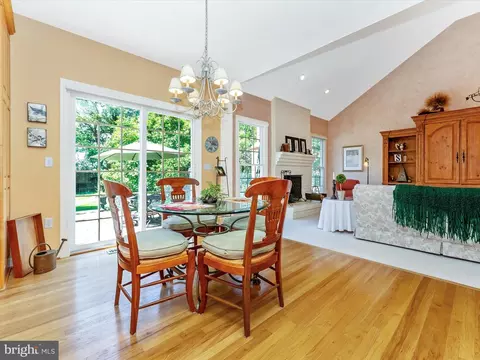 Dining - 207 Rod Cir, Middletown, MD 21769 photo 2 of 5