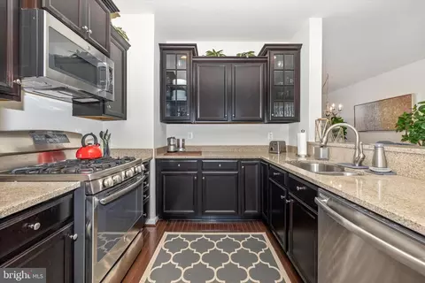 Kitchen - 4731 Verdana Loop, Frederick, MD 21703 photo 2 of 5