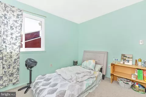 Bedroom - 7285 C Coachlight Ct, Frederick, MD 21703 photo 3 of 3