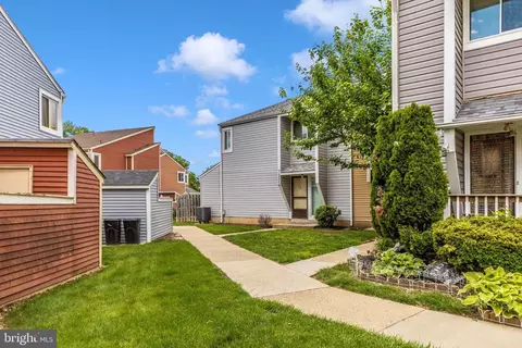 Exterior - 7285 C Coachlight Ct, Frederick, MD 21703 photo 8 of 10
