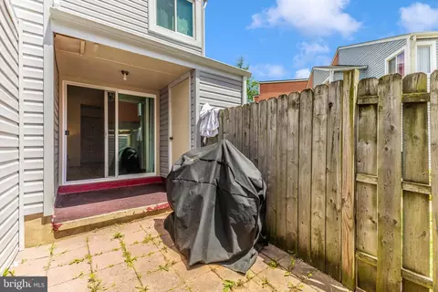 Exterior - 7285 C Coachlight Ct, Frederick, MD 21703 photo 3 of 10