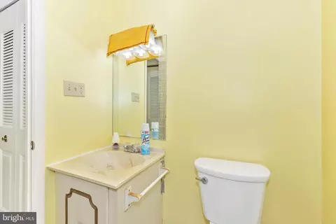 Bath - 7285 C Coachlight Ct, Frederick, MD 21703 photo 2 of 5