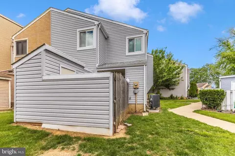 Exterior - 7285 C Coachlight Ct, Frederick, MD 21703 photo 9 of 10