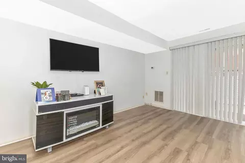 Living - 7285 C Coachlight Ct, Frederick, MD 21703 photo 1 of 1