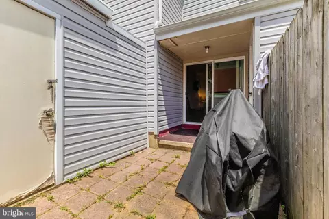 Exterior - 7285 C Coachlight Ct, Frederick, MD 21703 photo 6 of 10