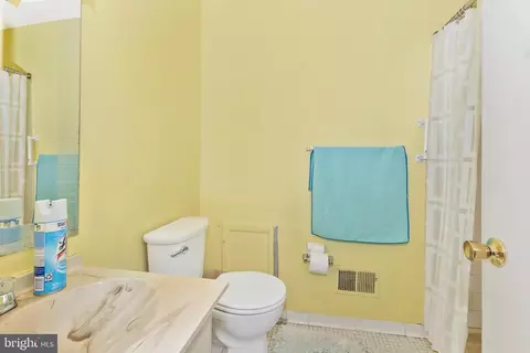 Bath - 7285 C Coachlight Ct, Frederick, MD 21703 photo 1 of 5