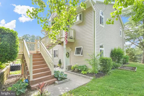 10277 Cliff Swallow Ct #205A, New Market, MD 21774