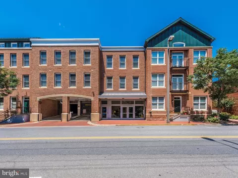 35 E All Saints St #308, Frederick, MD 21701