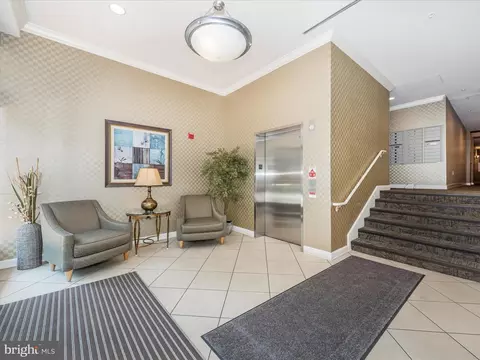 Entry Way - 35 E All Saints St #308, Frederick, MD 21701 photo 5 of 7