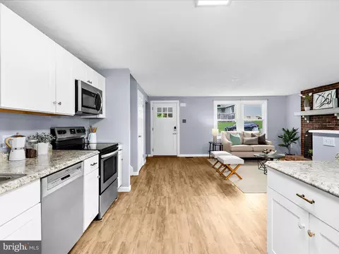 Entry Way - 116 Deerfield Pl, Frederick, MD 21702 photo 1 of 1