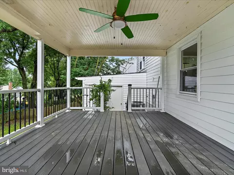 Exterior - 116 Deerfield Pl, Frederick, MD 21702 photo 6 of 15