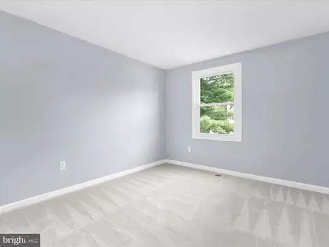 Bedroom - 116 Deerfield Pl, Frederick, MD 21702 photo 4 of 6