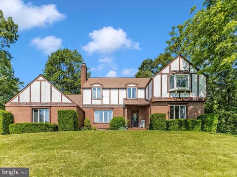 7622 Irongate Ln, Frederick, MD 21702