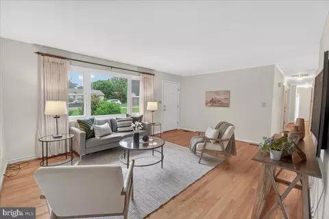 Living - 7940 Old Seventh St, Frederick, MD 21702 photo 1 of 6