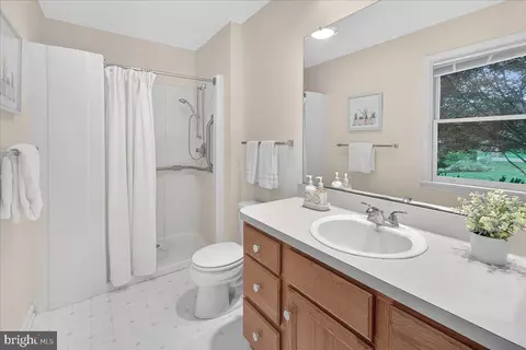 Bath - 7940 Old Seventh St, Frederick, MD 21702 photo 3 of 3