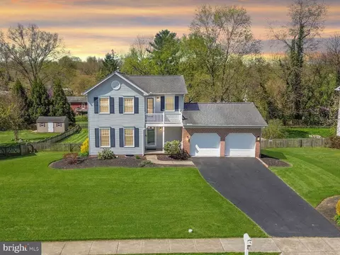 235 Braeburn Dr, Walkersville, MD 21793
