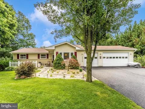 10649 Powell Rd, Thurmont, MD 21788