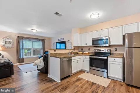 5048 Croydon Ter, Frederick, MD 21703 photo 4