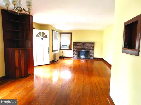 Living - 704 Fairview Ave, Frederick, MD 21701 photo 1 of 2