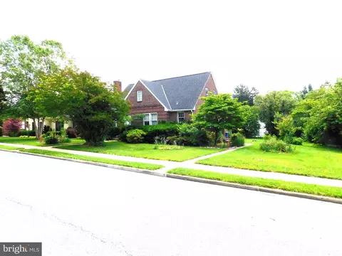 704 Fairview Ave, Frederick, MD 21701